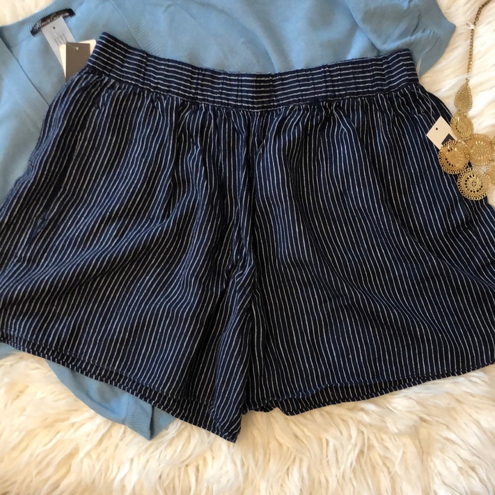GAP Navy and White Pinstripe Women's Shorts